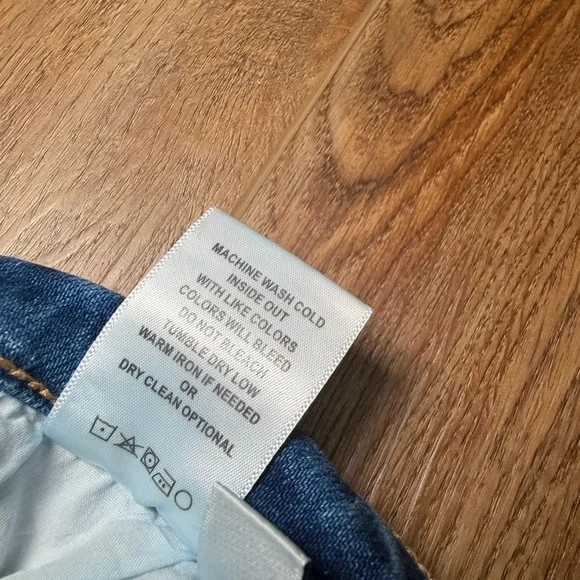 Vervet Distressed Cropped Jeans Size 24 High Rise Stretch Raw Hem Denim EUC - Picture 12 of 16